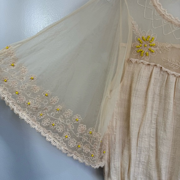 Free People 100% Cotton Boho Blouse Ivory Floral Embroidered Beaded Top Size S - Picture 4 of 11